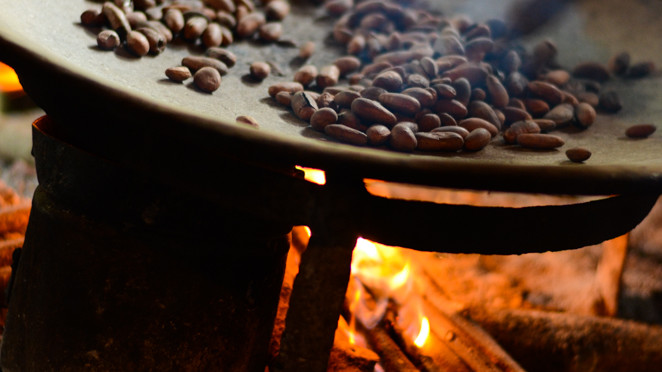 Výroba čokolády v Guatemale podle mayských tradic