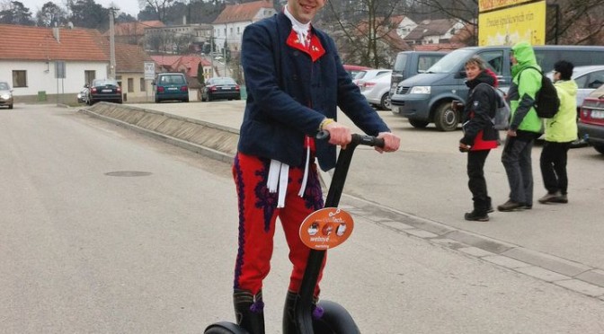 Krojovaný na Segway