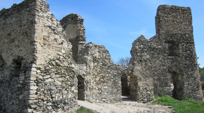 Zachované části hradu Brníčko
