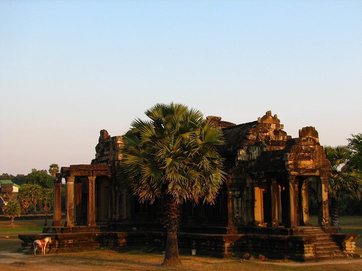 Jeden z mnoha chrámů v Angkoru