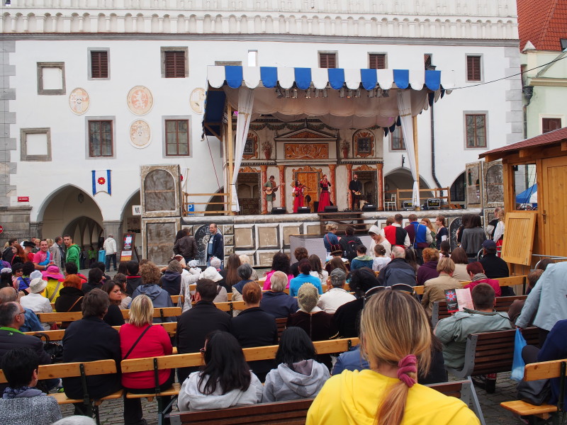 Hudební podium - Náměstí svornosti, Český Krumlov.