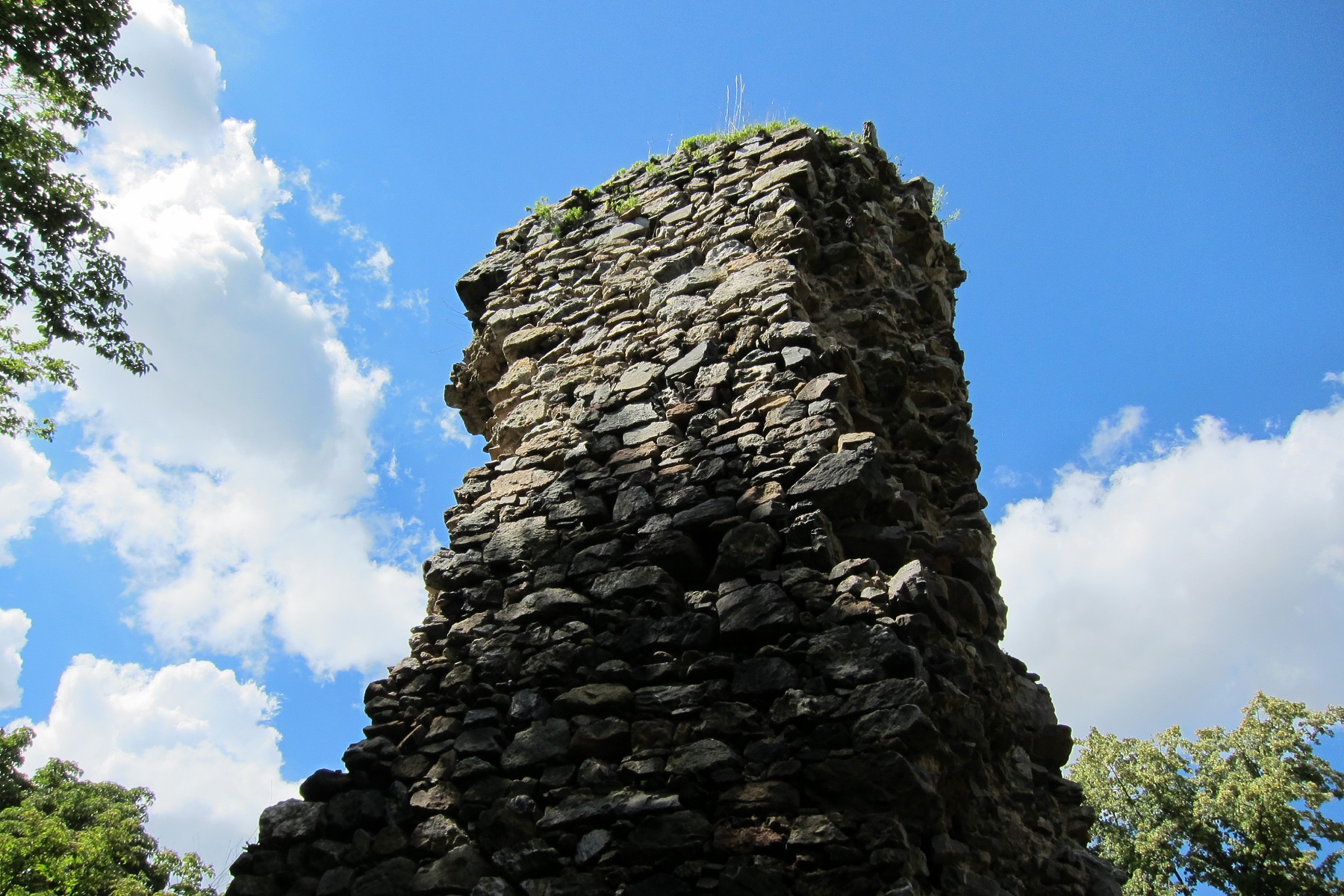 Trosky hradu Rabštejnek