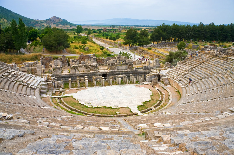 BS_EFES_Roman-theater-in-legendary-Ephesus