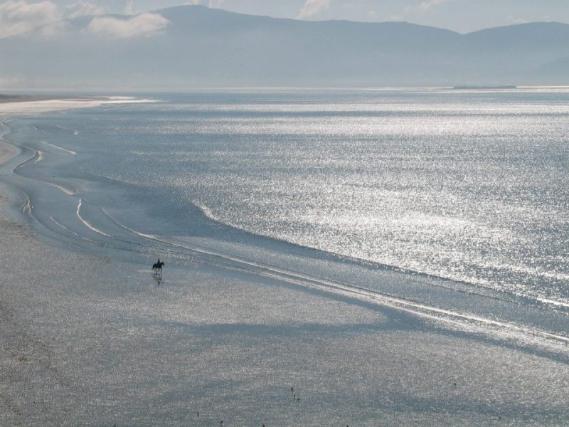 Několik kilometrů dlouhá pláž Inch Beach.