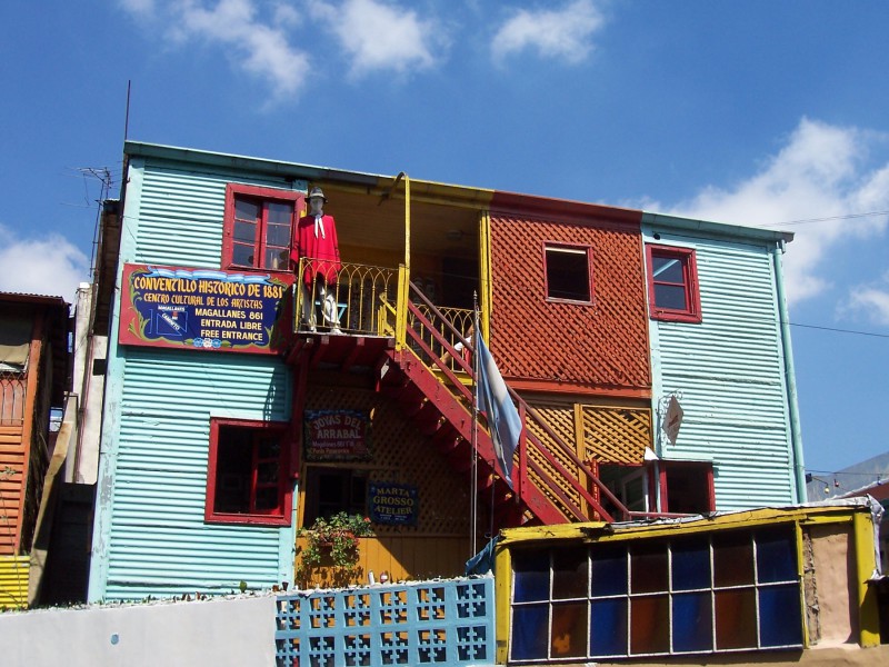 Pestré barvy ve čtvrti La Boca, Buenos Aires