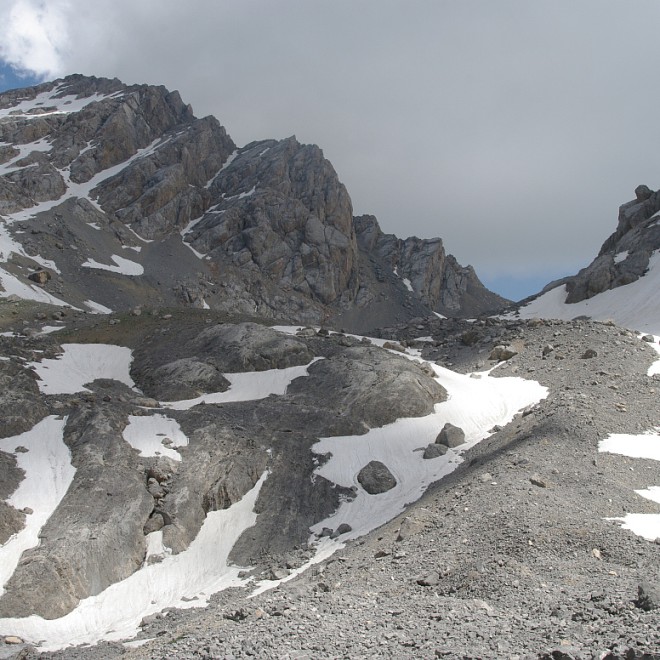 hory nad Arslanbobem, Ferganský hřeben, Kyrgyzstán