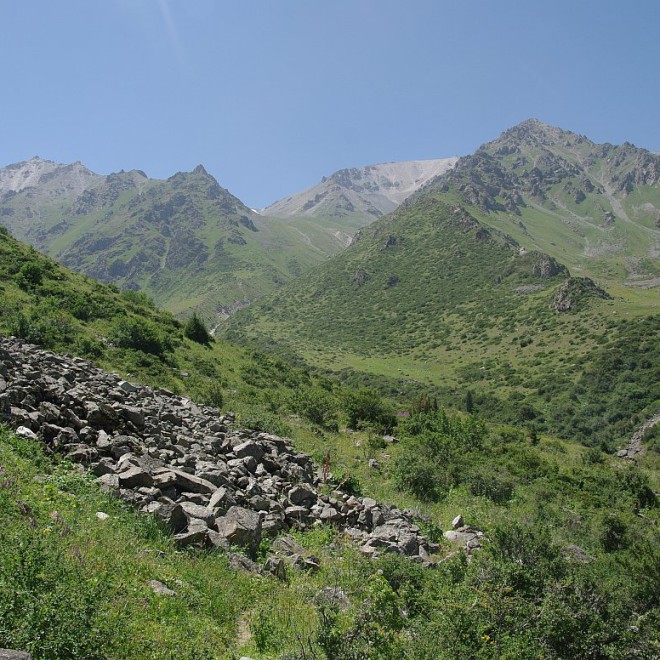 Kyrgyzstán, Kyrgyzský hřeben, hory