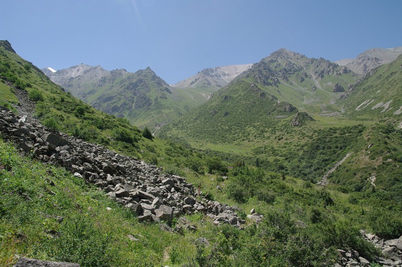 Kyrgyzstán, Kyrgyzský hřeben, hory