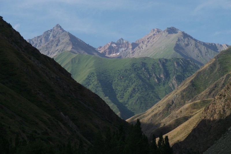 Kyrgyzstán, Kyrgyzský hřeben, hory