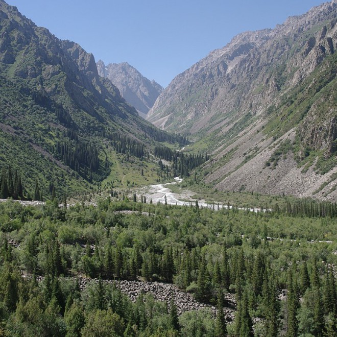 Kyrgyzstán, Kyrgyzský hřeben, hory