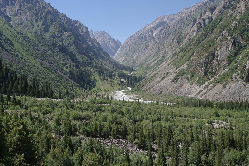 Kyrgyzstán, Kyrgyzský hřeben, hory