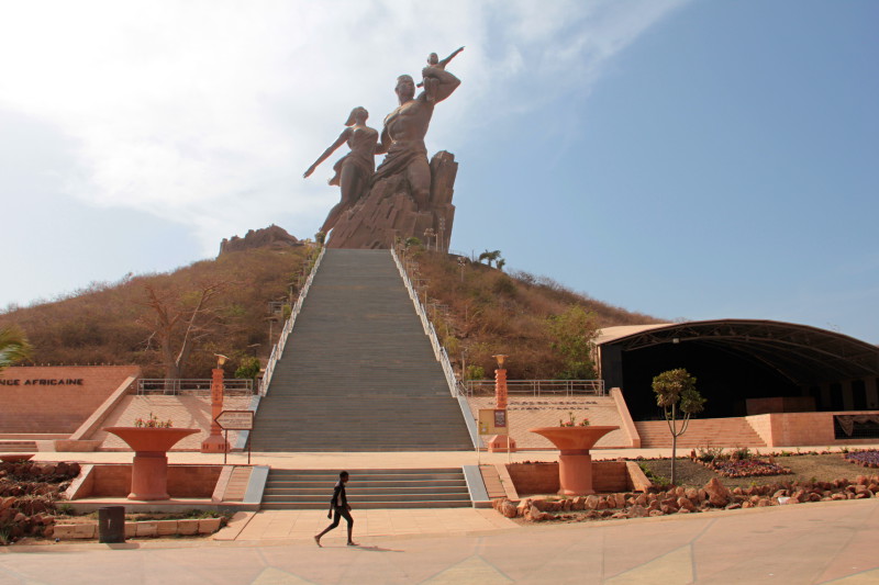 Monument znovuzrození Afriky, Dakar