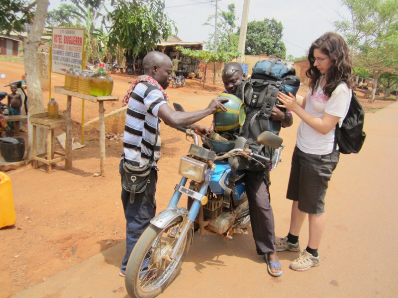 Benzínová stanice v Burkina Faso
