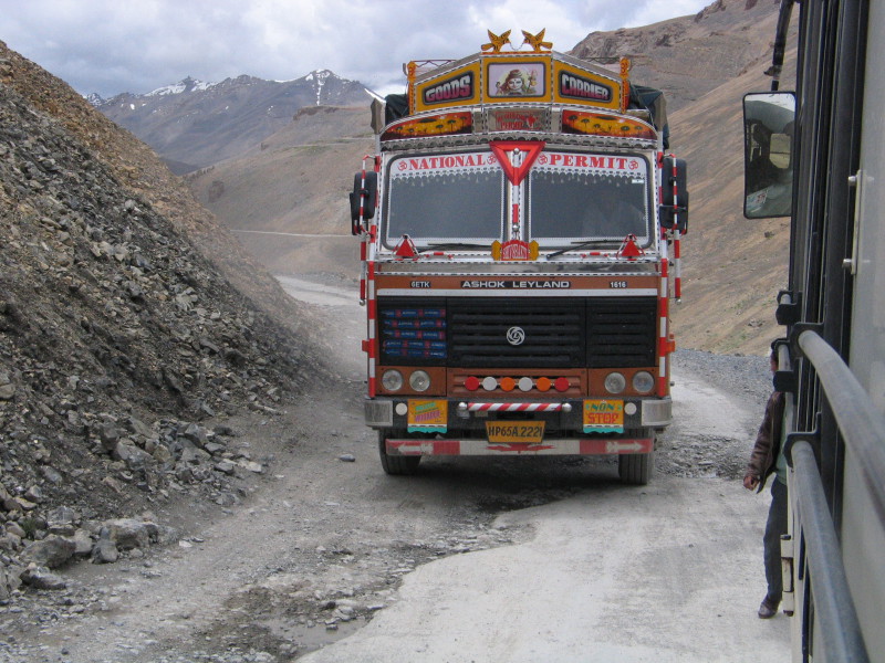 Na Leh - Manali Highway.