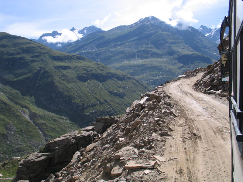 Stoupání na Rohtang La.