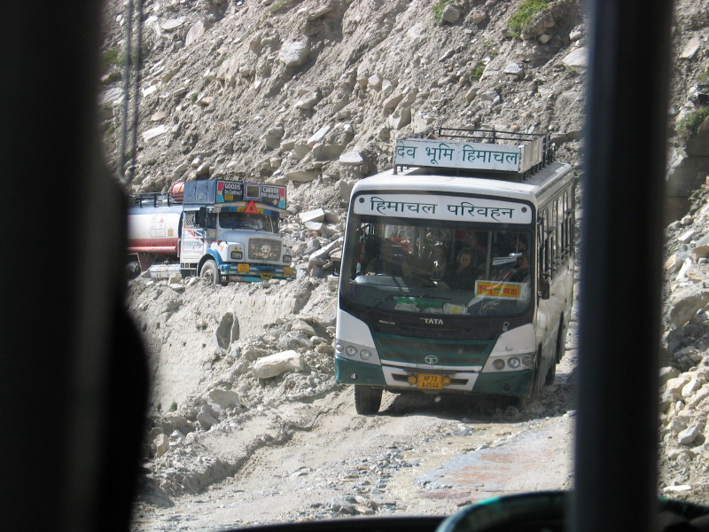 Kolega z Himachal Road Transport Corporation.