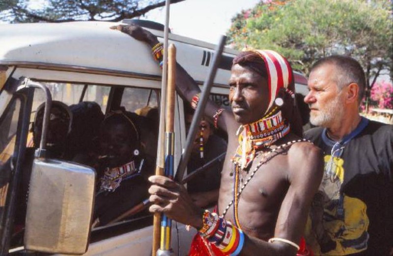 Jaromír Štětina - foto z Keni, kde vozil stopaře, příslušníky kmene Samburu