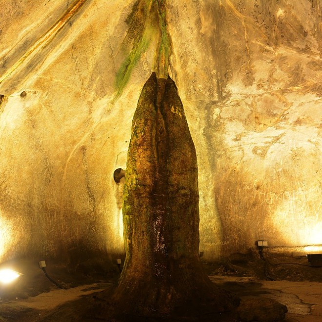 Batu Caves - Mahabharata Caves - ligham na konci cesty