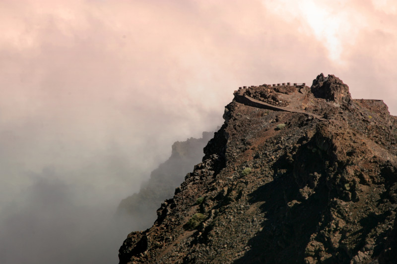 Pohled na vyhlídku vrcholu Roque de los Muchachos, La Palma (foto:Martin Nesiba)