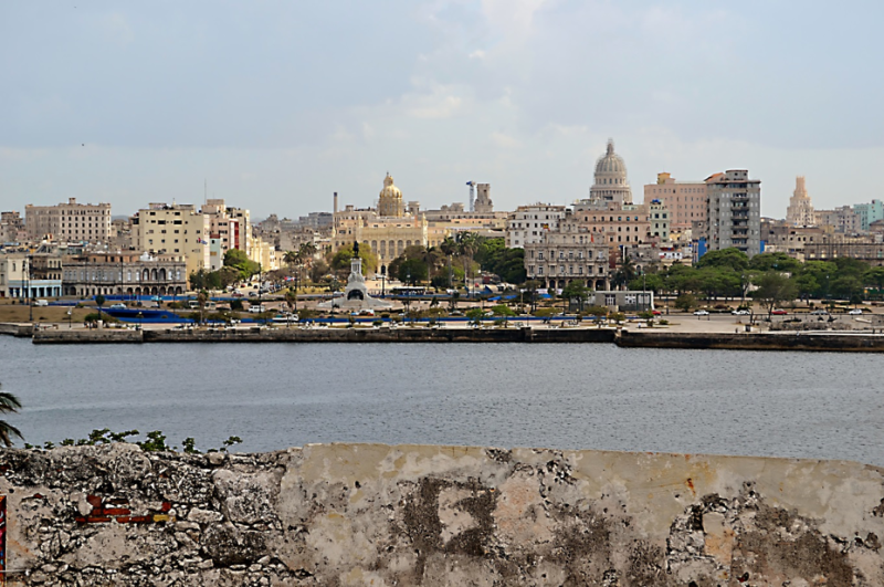 Moje cesta Kubou – 2. část (1. den) – Návštěva dvou z nejkrásnějších měst na Kubě – Matanzas a Havany. Havana - pohled na město z pevnosti El Morro.