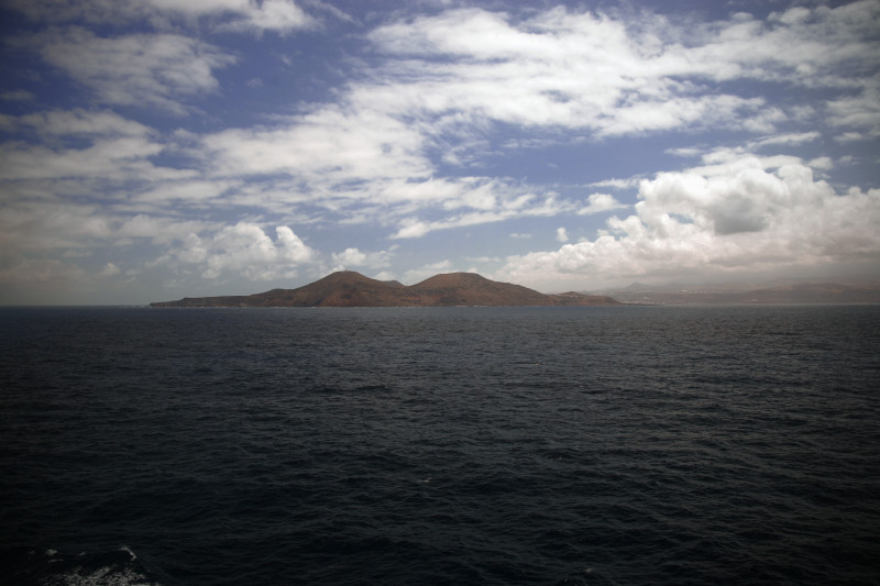Pohled na ostrov La Palma z lodi.