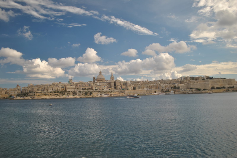 Hlavní město Valleta pozorované od Sliemy