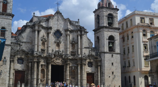 Moje cesta Kubou – 5. část (Havana – Plaza de la Catedral a Plaza de Armas)