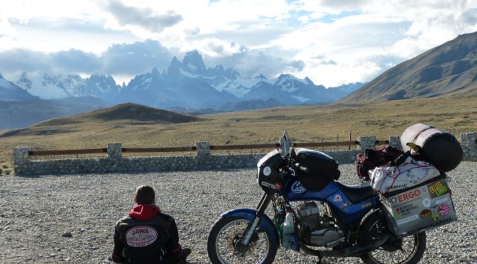 Na Jawě napříč Jižní Amerikou – Až na konec světa! Výhled na Fitz Roy – nejvyšší horu patagonských And, Patagonie.