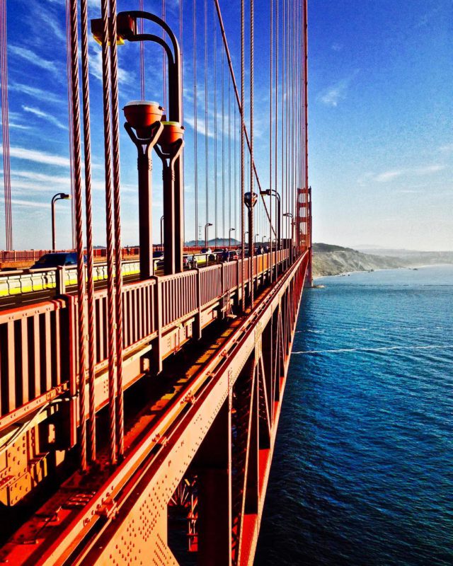 Přejezd mostu Golden Gate Bridge v San Francisku.