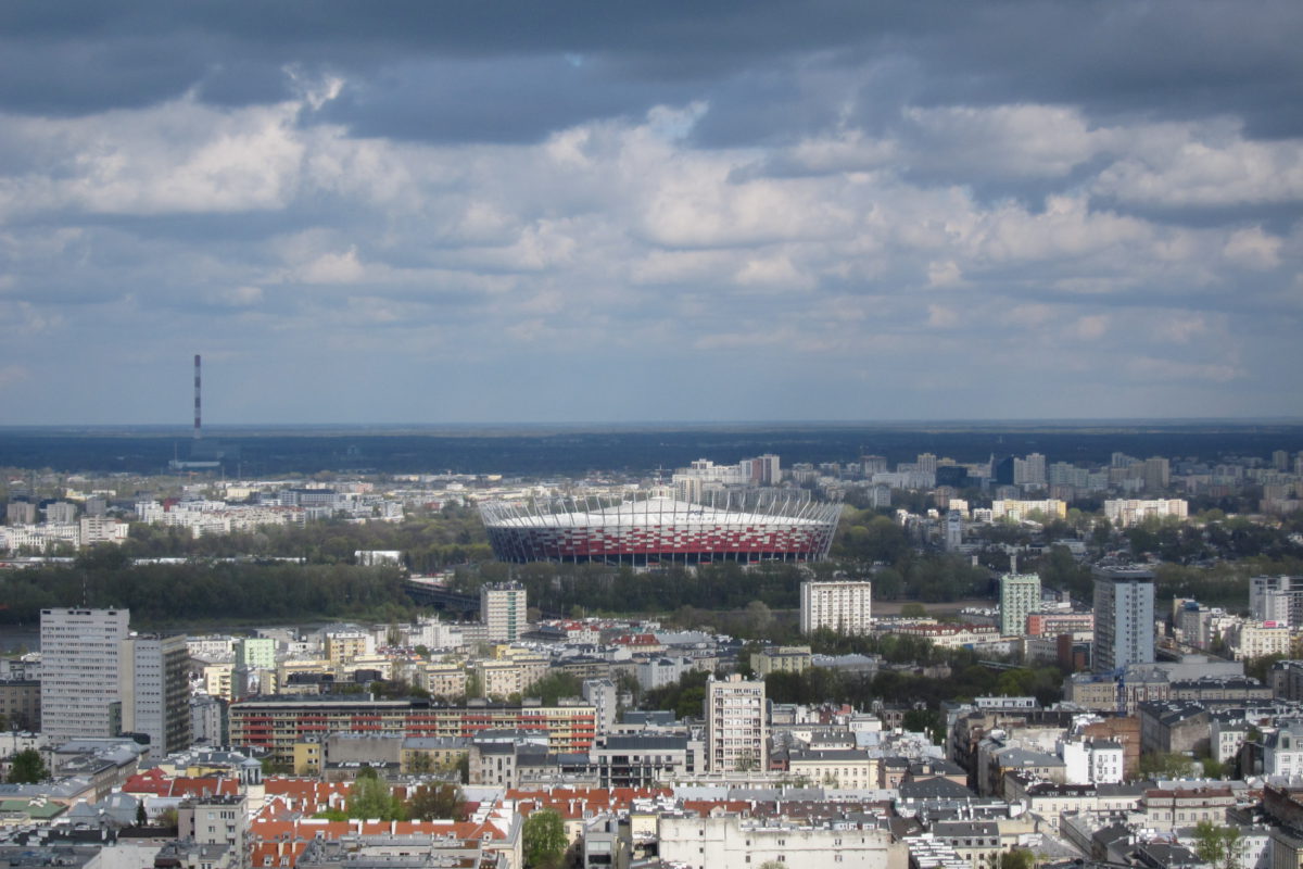 Pohled z vyhlídkové terasy, v pozadí Národní stadion