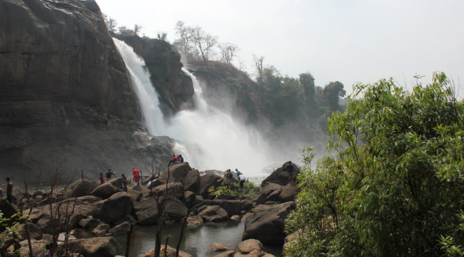 Romantické vodopády Athirappilly v jižní Indii