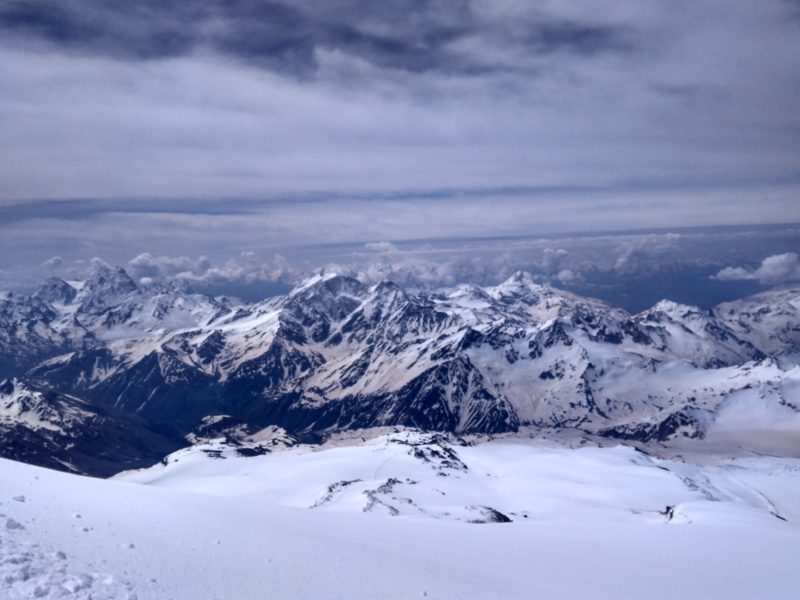 Výhled při stoupání na Elbrus