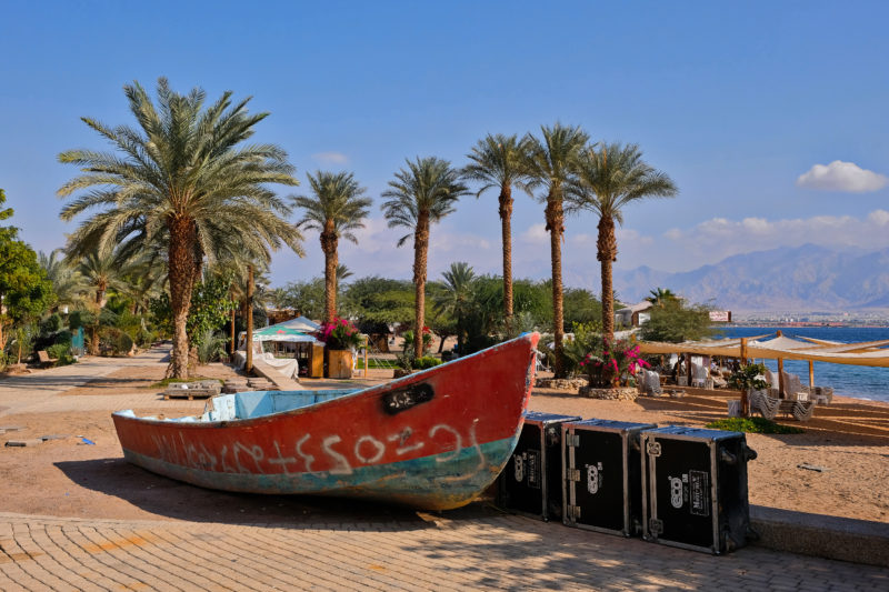 Hotely, restaurace, bary a pláže - zejména to je Eilat