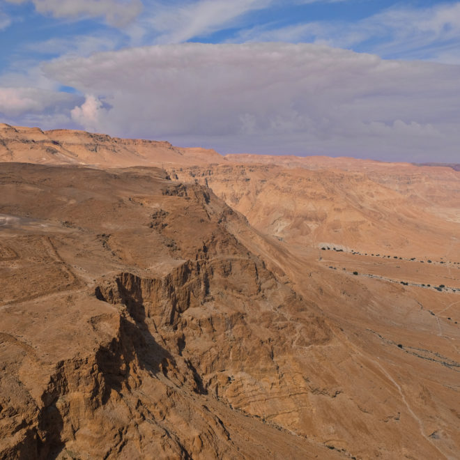 Krajina v okolí pevnosti Masada