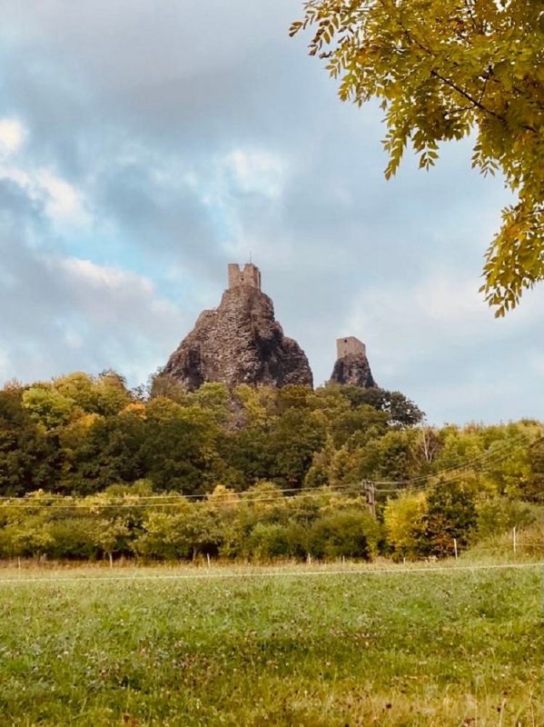 Majestátní Trosky nad vašimi hlavami